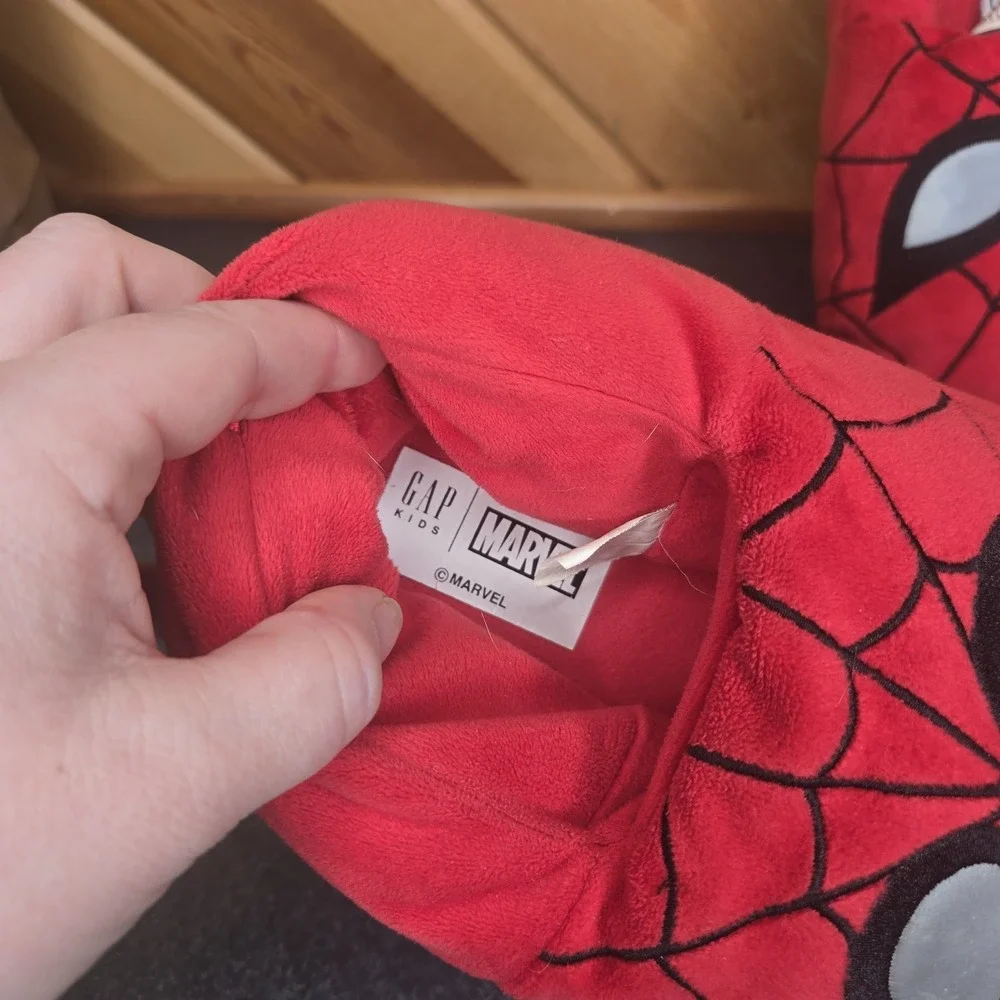 GapKids Marvel Spider-Man‎ Slippers Size 1-2